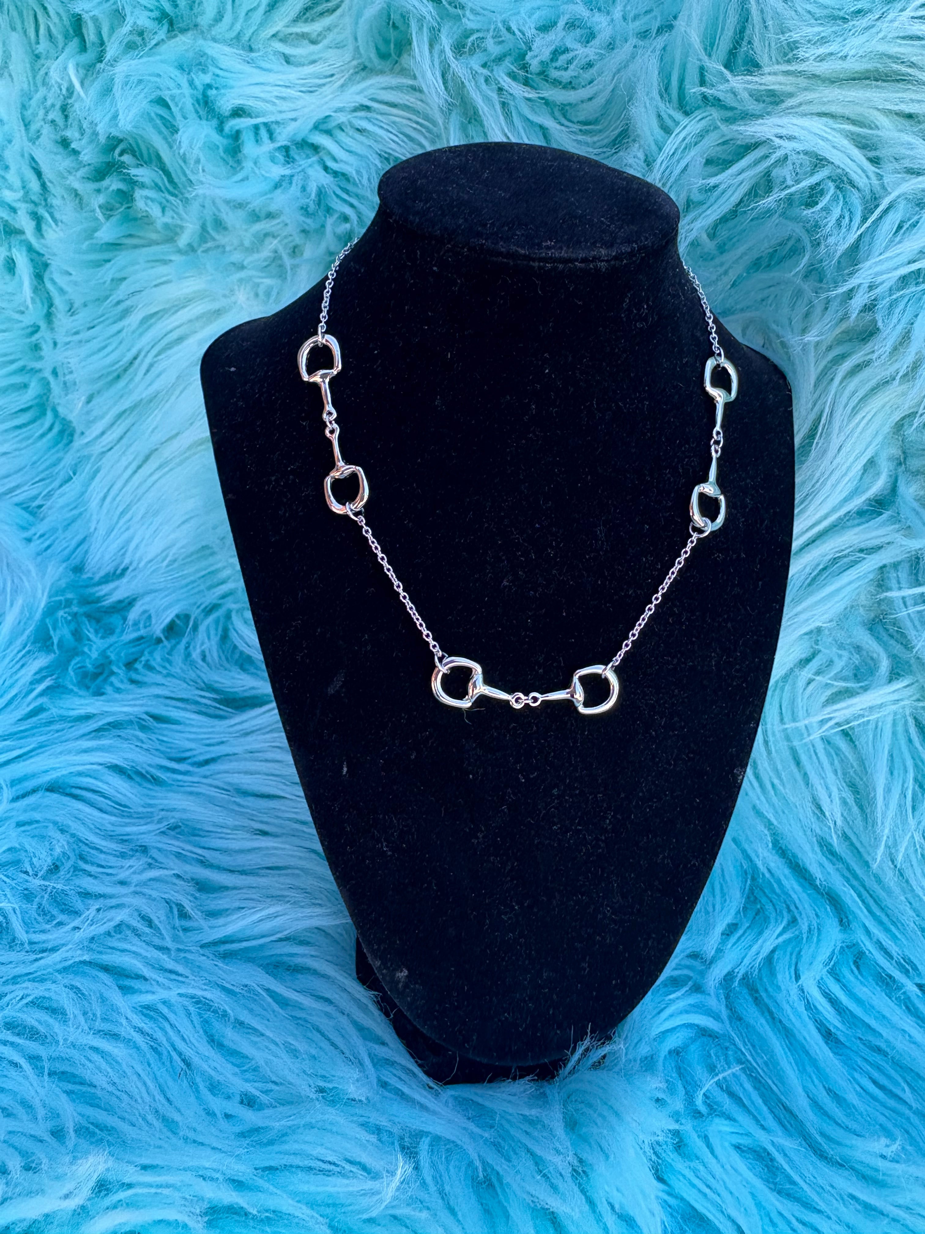 snaffle bit
